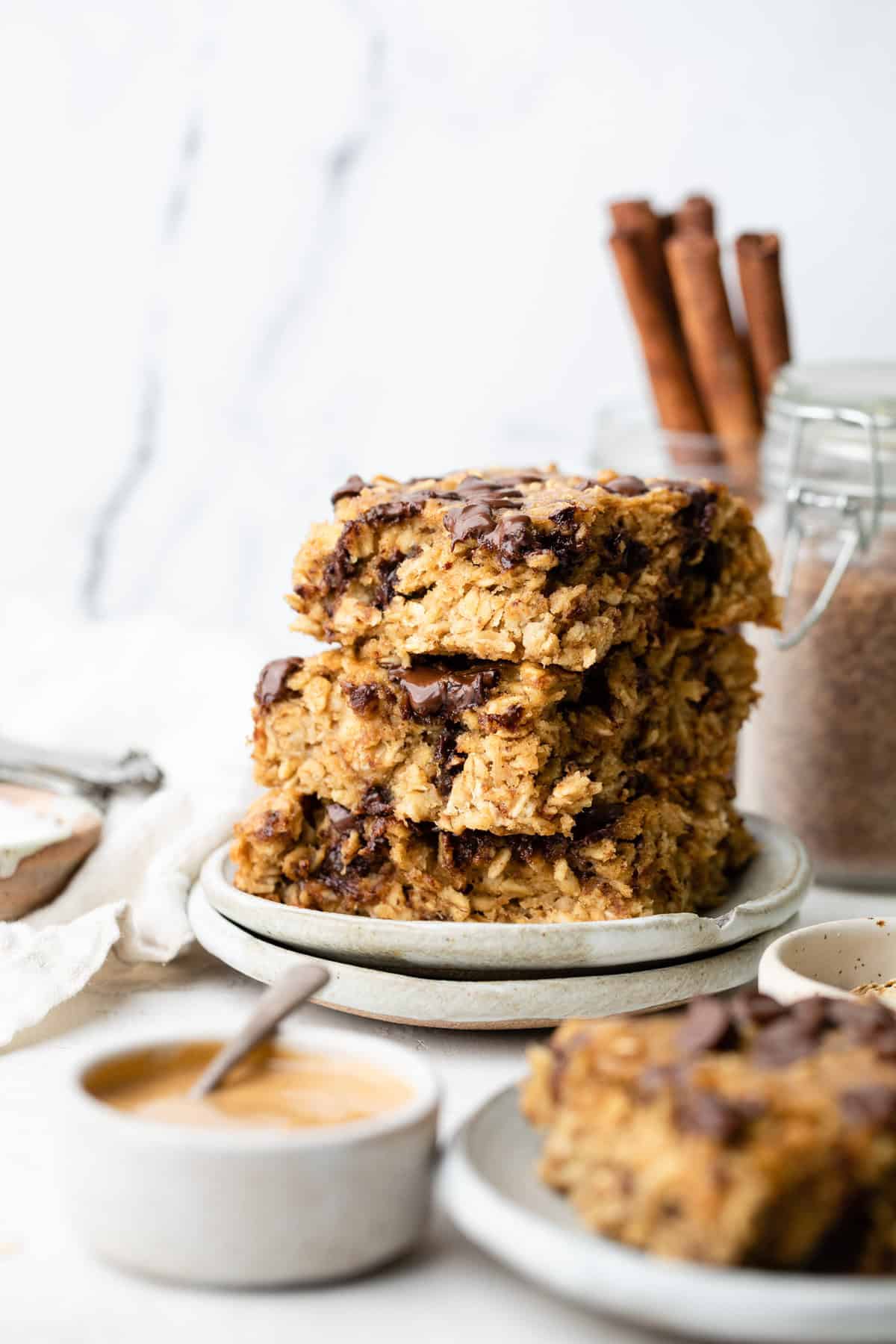 Peanut Butter Banana Baked Oatmeal Bars - The Mindful Hapa